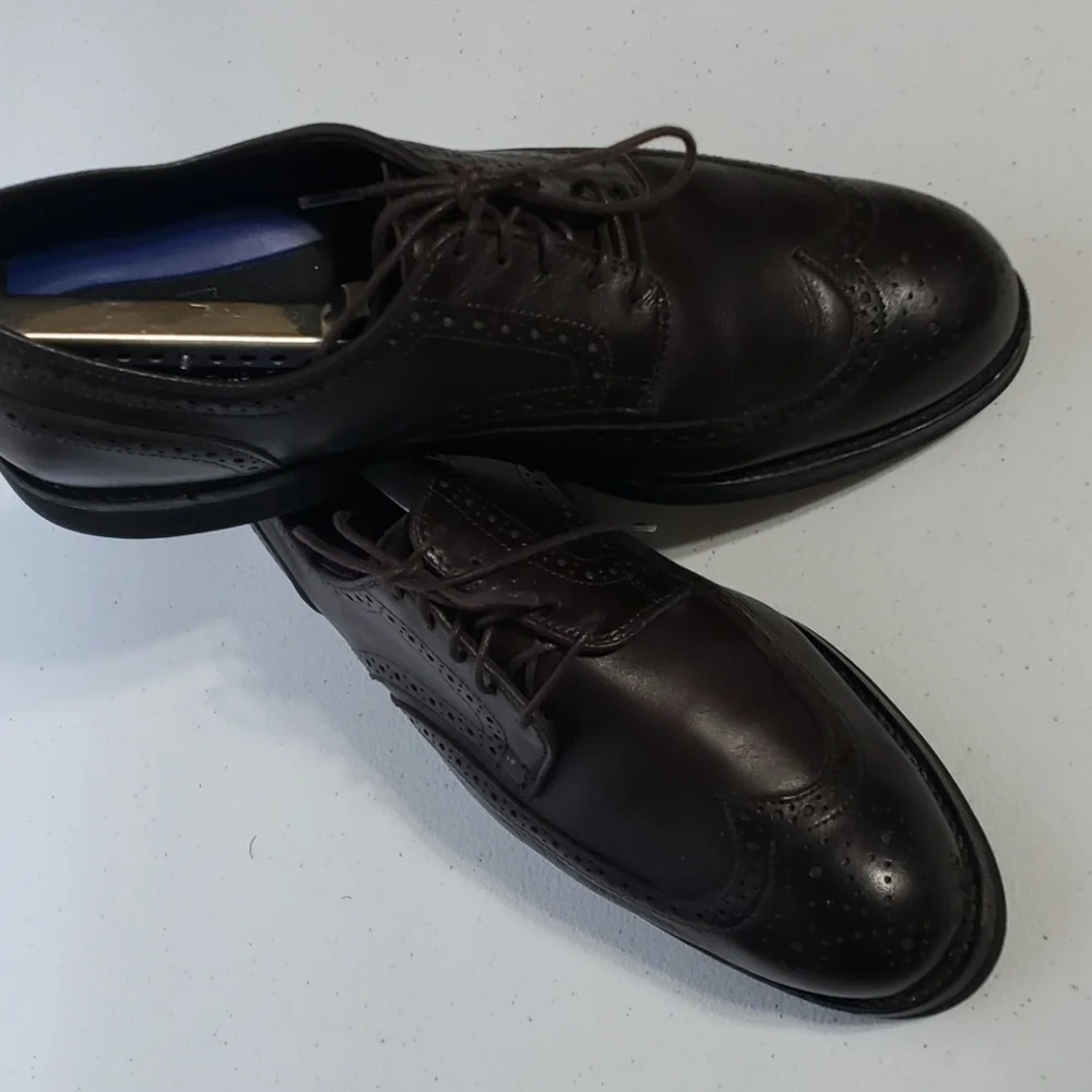 Allen edmonds dark chocolate brown road warriors